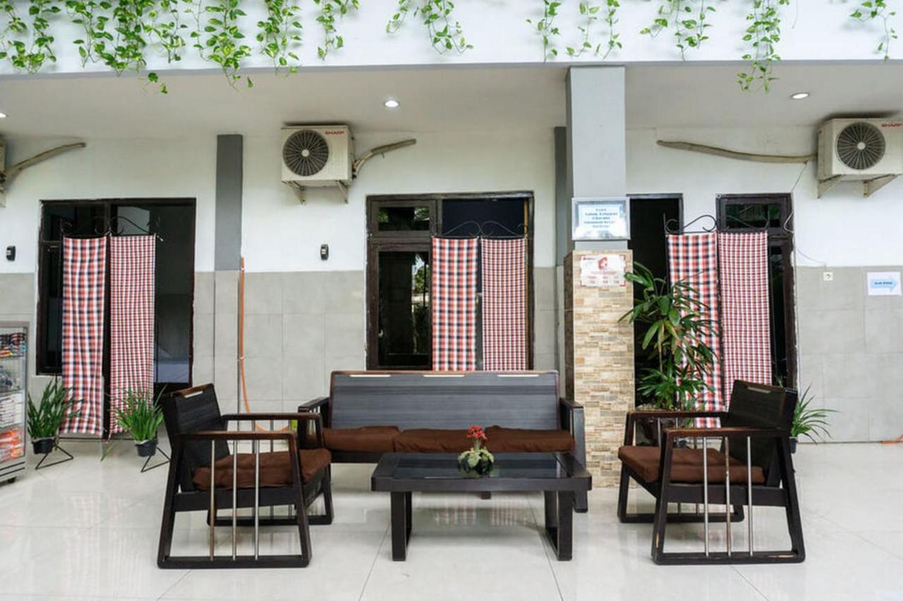 Reddoorz @ Hotel Surabaya Sumenep Zewnętrze zdjęcie